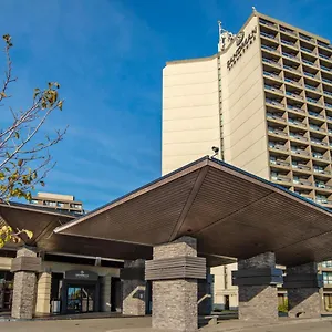Hotel Sandman Signature Vancouver Airport &