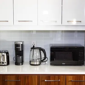 Shiny Spacious With Perfect View In Crescent Apartment