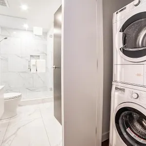 Award-winning One-bedroom At Telus Sky Apartment