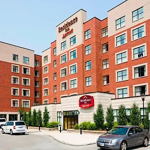 By Marriott Airport Canada