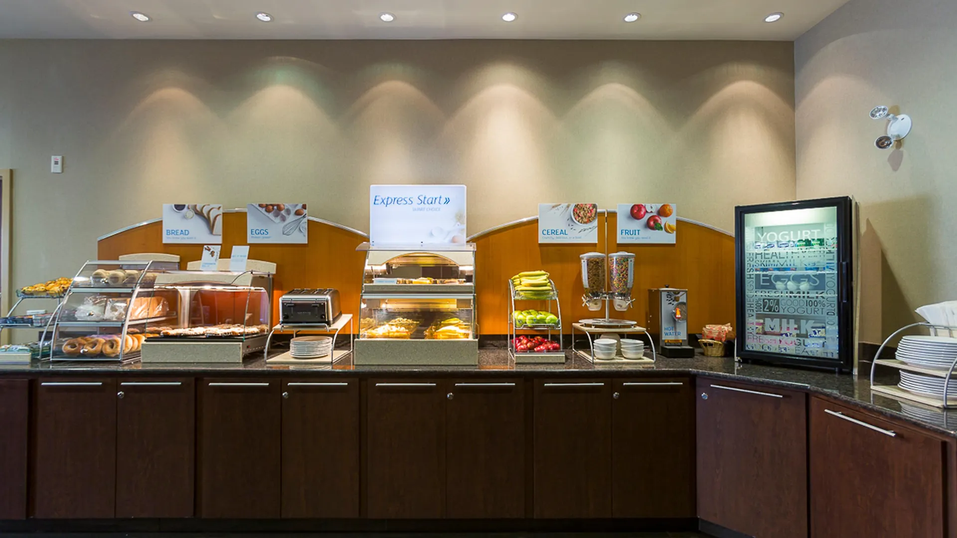 Hotel Holiday Inn Express & Suites Riverport Richmond By Ihg