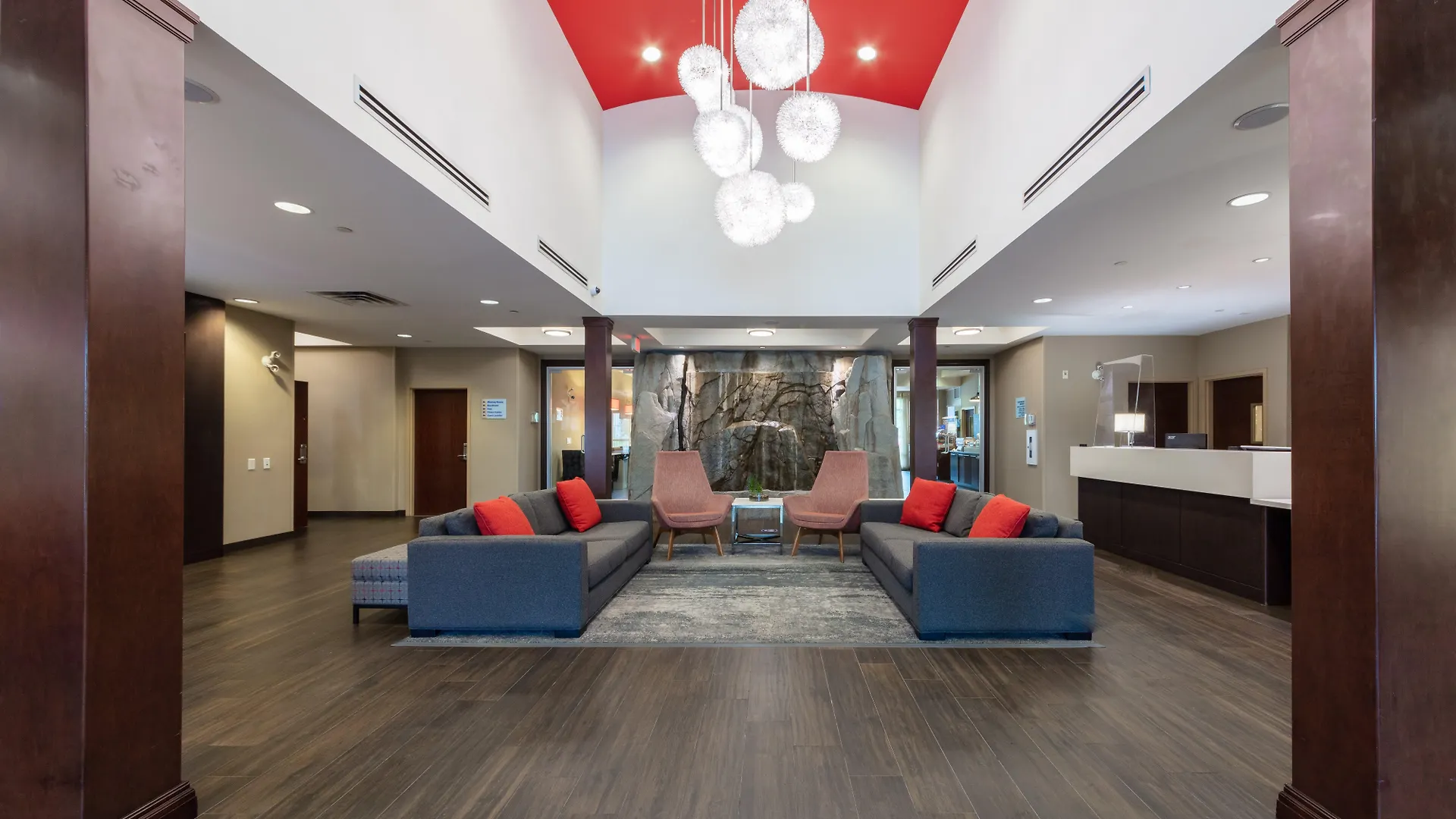 Hotel Holiday Inn Express & Suites Riverport Richmond By Ihg